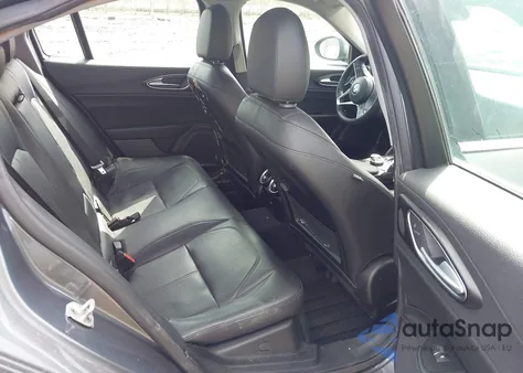 2017 Alfa Romeo Giulia Awd z USA, uszkodzony, nr VIN ZARFAEDN3H7535696